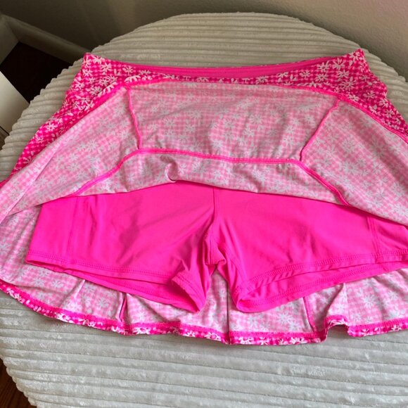 Lilly Pulitzer Luxletic Corrine Skort NWOT - Picture 4 of 7